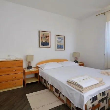 Apartment Dinka Mali Losinj