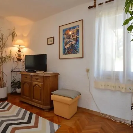 Apartment Dinka Mali Losinj